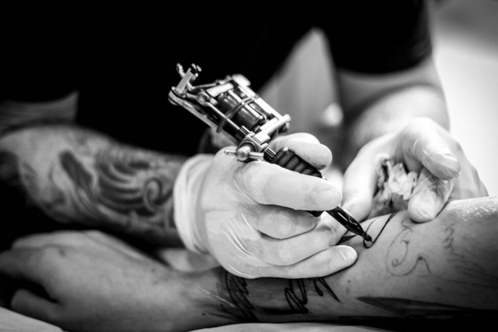tatuaż na kostce znaczenie
